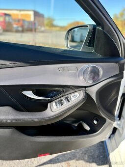 Mercedes C63s AMG 375KW, r.2021, sedan - 16