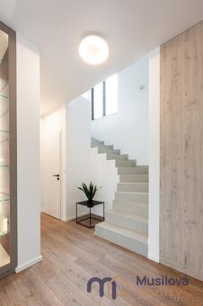 Prodej rodinného domu 150 m2, pozemek 636 m2 - 16