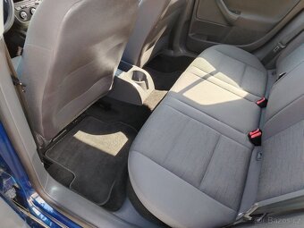 Prodám Volkswagen Golf 5 v pěkném stavu - 16