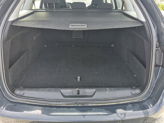 Peugeot 308 Kombi 1.2, 81kW, klimatizace, tempomat, LED - 16