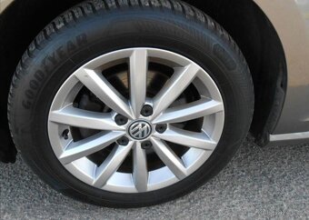 Volkswagen Golf 2,0 110 kW LOUNGE LED Serviska nafta - 16