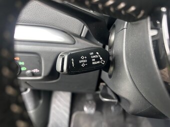 Audi A3 2.0 TDi S-line, 2013, xenony, navi,18´´,velmi pěkná - 16