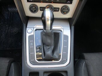 VW PASSAT 2,0TDI 110KW HIGHLINE DSG GPS 2017 - 16