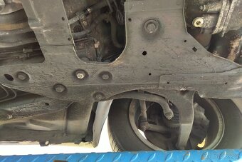 Peugeot 605 2.0 Turbo Benzín, Klima, Servis, Bez Koroze - 16