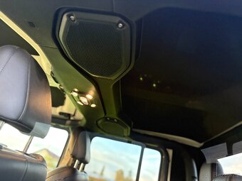 JEEP GLADIÁTOR 3.0 CRD V6 OVERLAND - 16