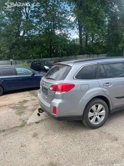 Subaru Outback 2011 - 16