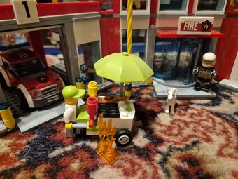 Lego City hasičská stanice 60110 - 16
