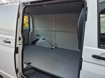 VW Transporter 2.0 TDI,DPH,2012,Tažné,1.Majitel - 16