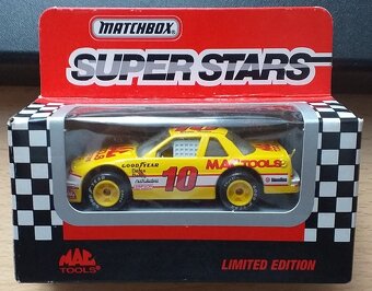 matchbox Chevrolet Lumina varianty - 16