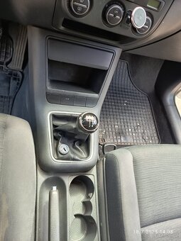 Rezervace - Golf 5 plus, rok 2005, 298 081 km, benzín - 16