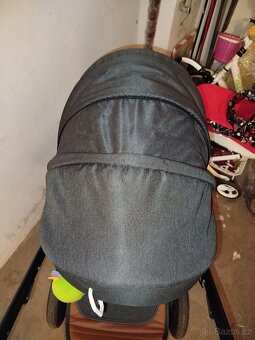 Kočárek Camarelo Zeo - 16