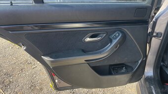BMW E39 520iA sedan M52TUB20 - 16