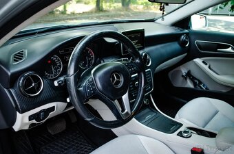 Mercedes-Benz GLA 200 d A/T - 16