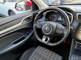 MG ZS 1.5 78kW Manual 81tkm DAB Full LED - záruka Autodraft - 16