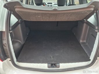 Duster 1,5 dci, 4x4, 2018, Čr, serv.kn. - 16