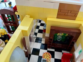LEGO MOC Restaurace La Locanda - rozšíření Jazz Clubu 10312 - 16