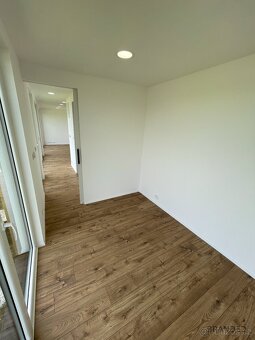 Moderní přemístitelný tiny house 2+kk - 16