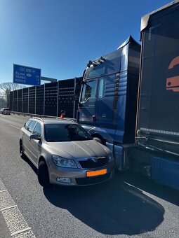 Škoda Octavia 1.8 Tsi 2012 HAVAROVANÁ - 16