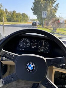 1982 BMW E28 520i - benzínový šestiválec - 16