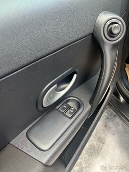 Osobní vůz Renault Clio 1,2 74kW - 16