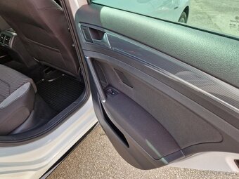 Volkswagen Golf 1,0 TSI 81 KW R-line - 16