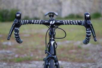 Pinarello Dogma F10 vel.55 | Shimano Ultegra R8000 | Zipp Fi - 16