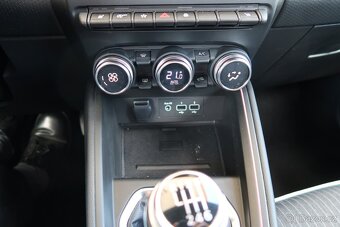 Prodám Renault Clio 1,3 TCe 140 Intense, r.v. 2023 - 16