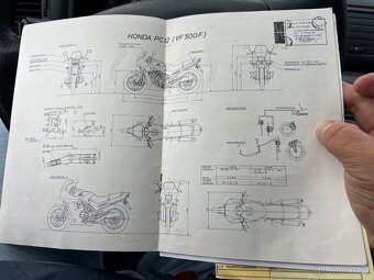 Honda vf 500 v four - 16