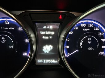 Hyundai ix35 2.0 CRDI,SERVISKA,4x4,ČR,KŮŽE,119.000KM - 16