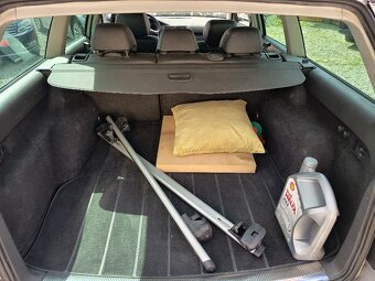 VOLKSWAGEN Passat Variant 1,9TDI 4Motion Highline - 16