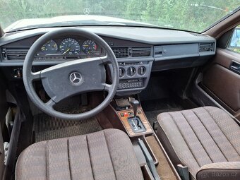 Mercedes 190 1.8 i Automat Model 91 - 16