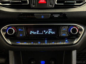 Hyundai i30, 1,0 T-GDI Smart kombi 120HP MT rv.3/2023 ZÁRUKA - 16