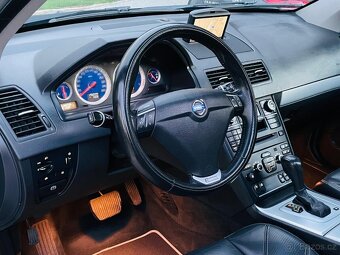 Volvo XC90 2.4 D5 4x4 AUT R-DESIGN FACELIFT NEZÁVISLE TOPENÍ - 16