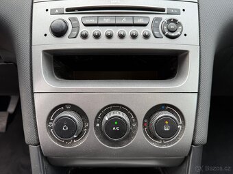 PEUGEOT 308 KOMBI, 1.6 benzín, NOVÁ STK, tažné zařízení - 16