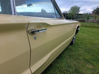 Ford Thunderbird , 1964, původem z Texasu, platné doklady - 16