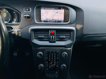 Volvo V40 1.6i BENZÍN MANUÁL 1.MAJITEL KAMERA SERVISKA - 16