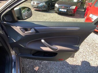 Ford Mondeo Combi 2014 2.0TDCI klima automat tažné serviska - 16