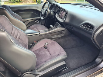 Dodge Challenger RT 5,7 Hemi 2023 Alcantara , DPH - 16