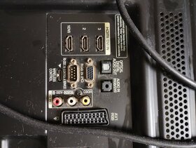 TELEVIZE LG + DRŽÁK NA ZEĎ + OVLADAČ - HEZKÝ STAV - PC 8000 - 16