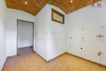 Prodej penzionu, 304 m², Hluboký, Ostrov - 16