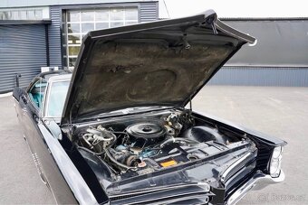 1966 Pontiac Bonneville Coupe - 16