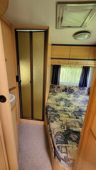 Obytný přívěs, karavan KNAUS - 16