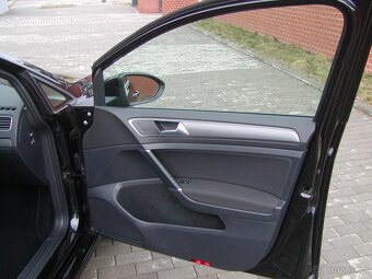 Golf 1.6TDi, Comfortline, vysoká výbava, výborný stav - 16