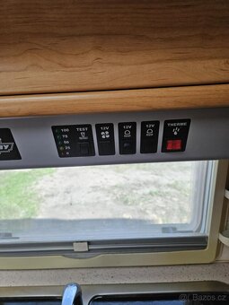 Prodám karavan Hobby Excelent Easy 460 - 16
