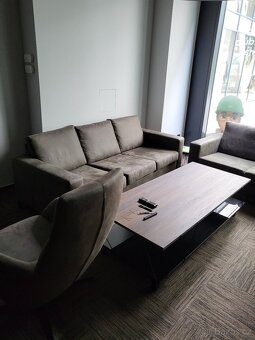 Prodej vybavení a zařízení Showroom a kanceláře Karlín - 16