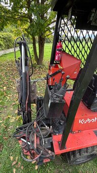 Mininakladač s podkopom KUBOTA - 16