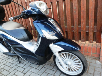 Piaggio Beverly 300 - 16