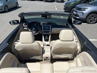 Volkswagen Eos 1.4 TSi 90 kW ZÁRUKA SERVIS - 16