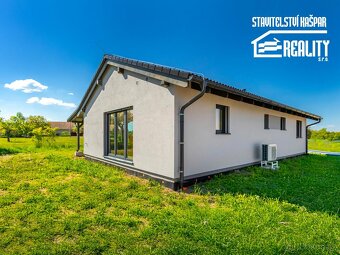 Rodinný dům 4+kk, Holešovice u Chroustovic - 16