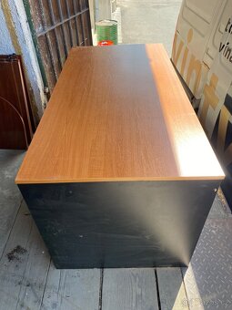 Kancelářské stoly, různé barvy a velikosti, více kusů - 16